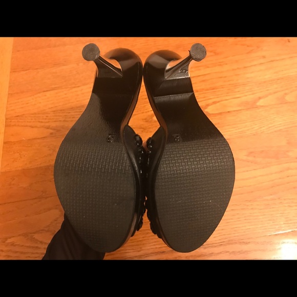 Betsey Johnson sandal - Picture 6 of 8